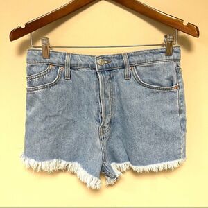 Michelle by Commune vintage shorts.  Size 28